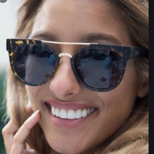 RArE! Quay ODIN tortoise Sunnies